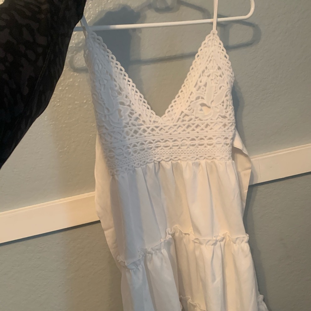 White sun dress perfect condition